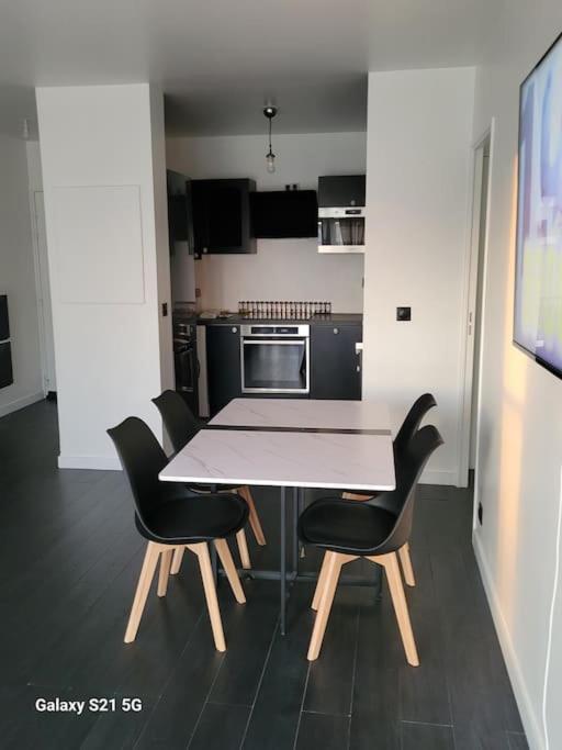 Superbe T2, Paris, Stade De France, Wifi, Parking Saint-Denis  Eksteriør billede